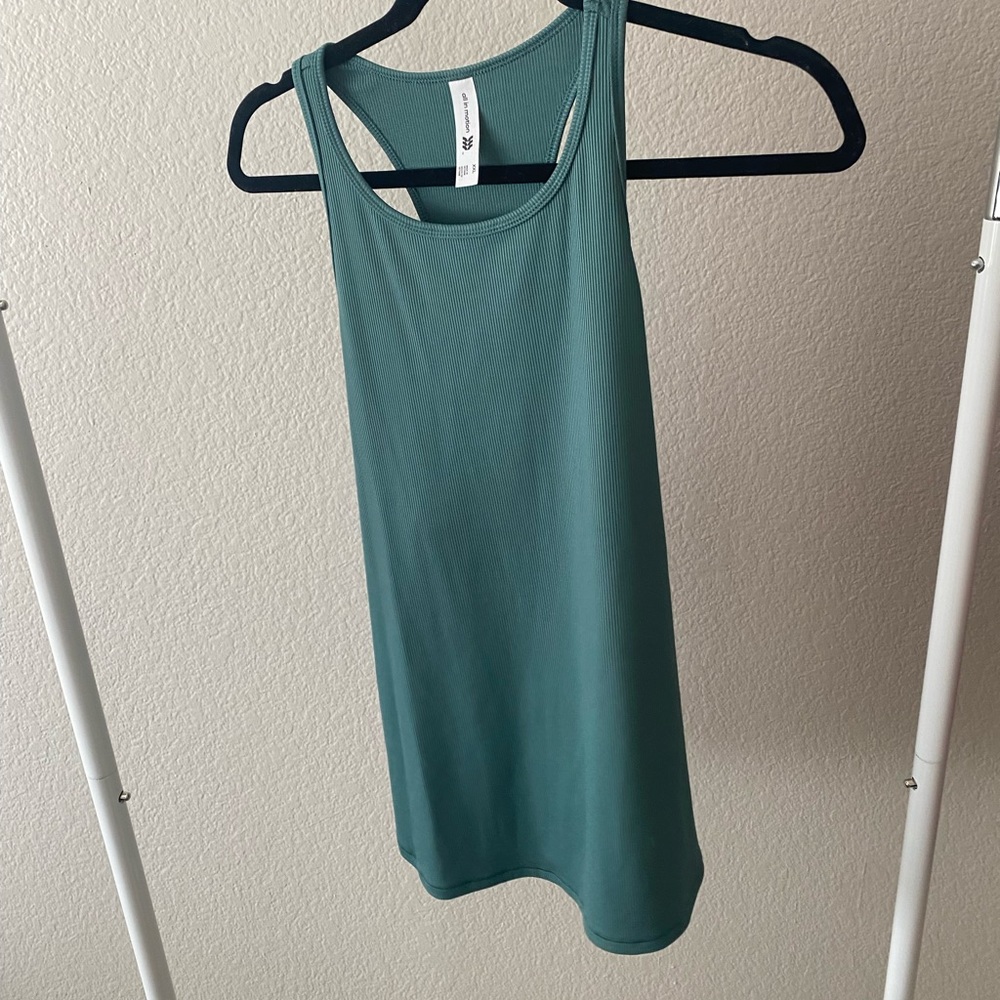 Workout tank - Picture 3 of 4